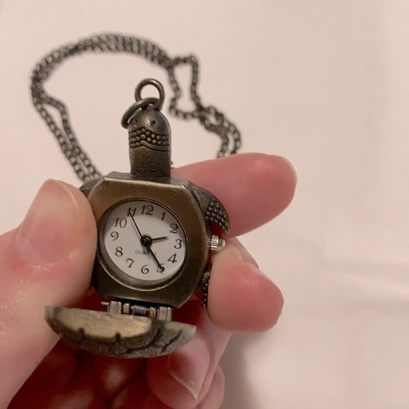 Turtle watch necklace! - Picture 2 of 2